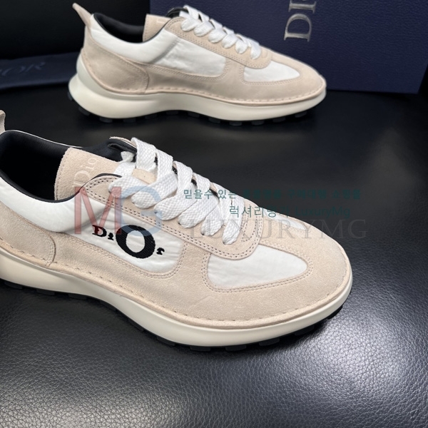 ���� ��� �ȭ D55809783-2