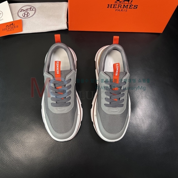 ���� �����޽� �ȭ HR925580-4