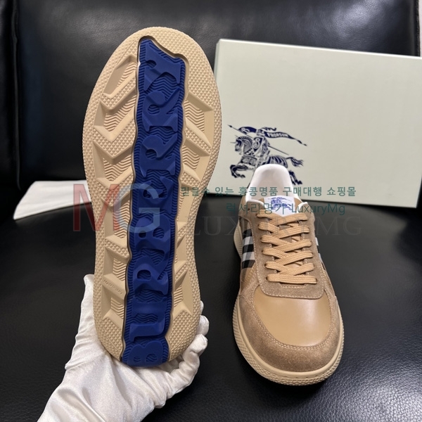 ���� ������ �ȭ BY8890571-3