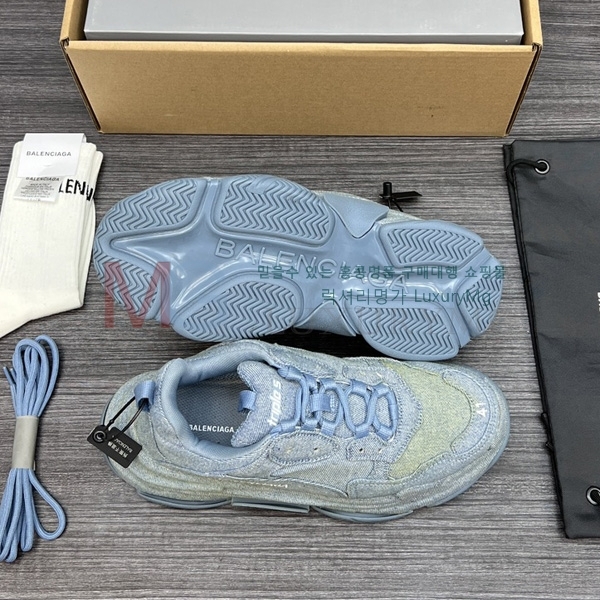 �������� �߷��þư� ����Ŀ�� BA8162603-1