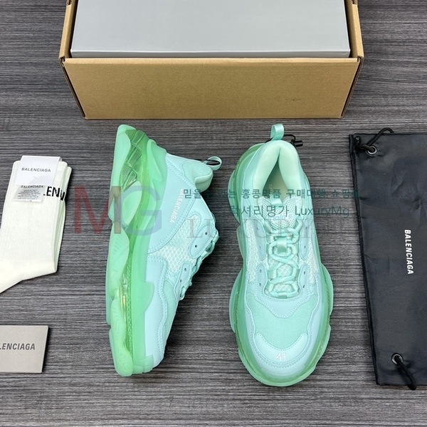 �������� �߷��þư� ����Ŀ�� BA8169066-7
