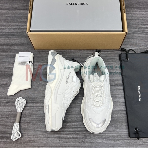 �������� �߷��þư� ����Ŀ�� BA8188905
