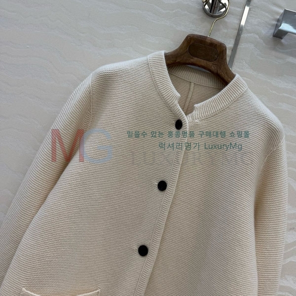 ���� �η�**�� ������ ����� LP4545033-2