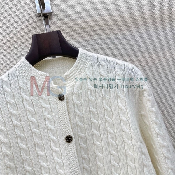 ���� �η�**�� ������ ����� LP4545033-5