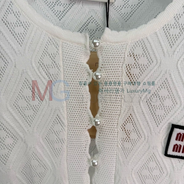���� �̿�̿� ���ǽ� MIU4356435-4