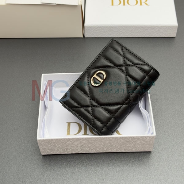 ��� ���̵� ��� �۸��� ���� S4026-4
