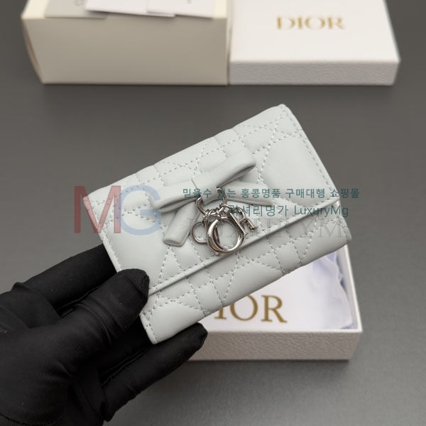 ��� ���̵� ��� �۸��� ���� S2607-6