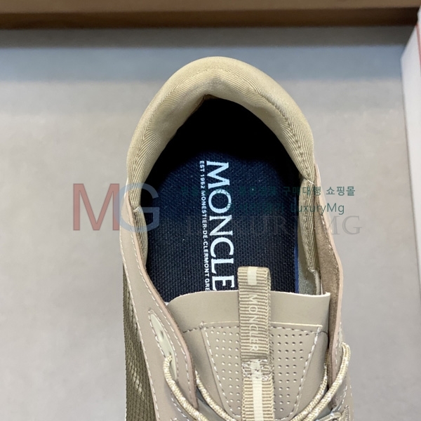 ���� ��**�� �ȭ MK630550-3