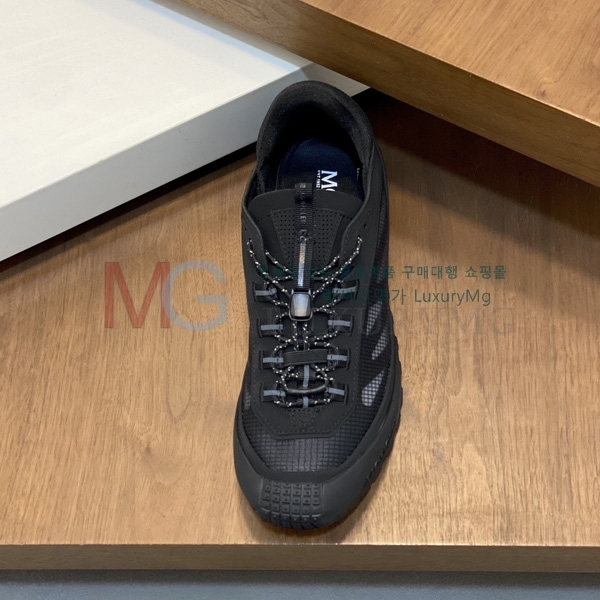 ���� ��**�� �ȭ MK630550-1