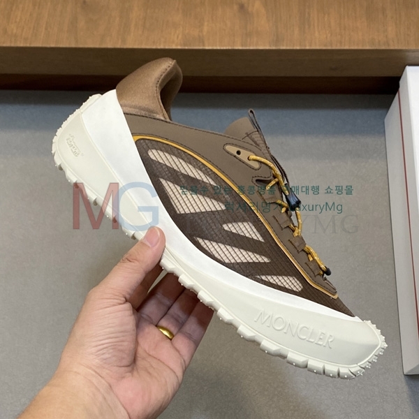 ���� ��**�� �ȭ MK6322206-6