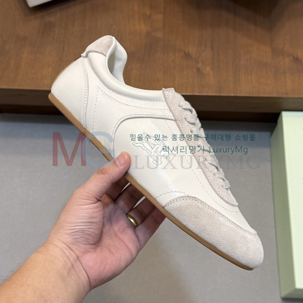 ���� ������ �ȭ BY822206-3