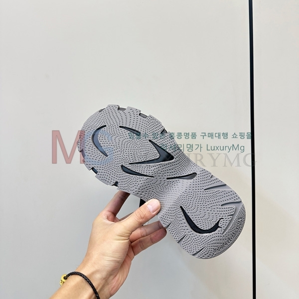 ���� ��ü�ذ��ٳ� ����Ŀ�� DG2777045