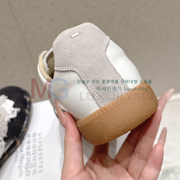 �������� �������������� �ȭ MR37733-8