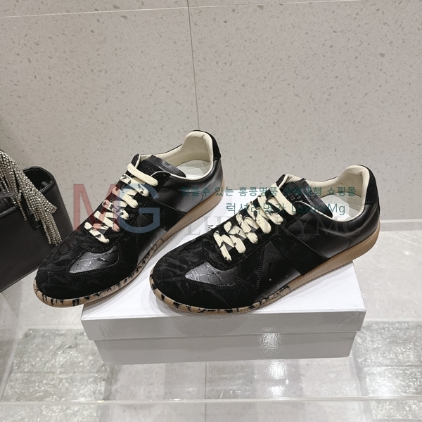 �������� �������������� �ȭ MR37733-4