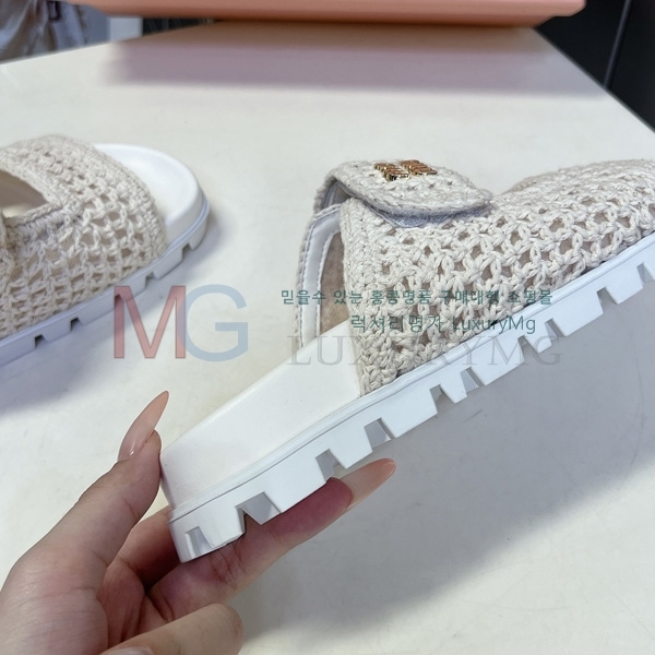 ���� �̿�̿� ���� MIU069011-3