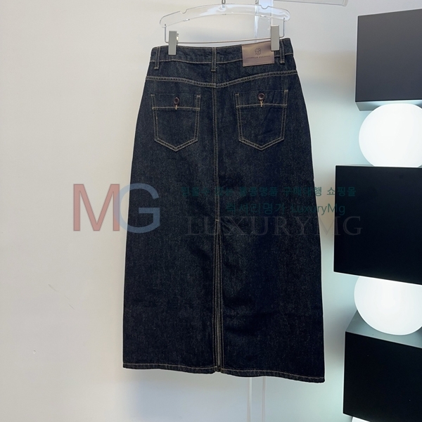 ���� ���ڷ� ��ġ�ڸ� ��ĿƮ BC232640-9