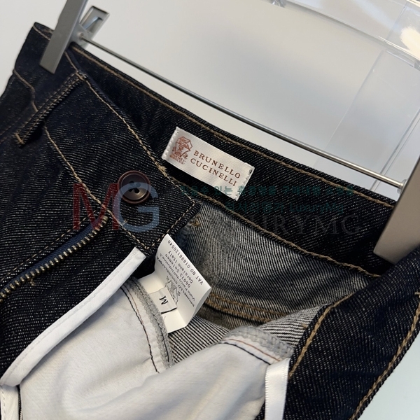 ���� ���ڷ� ��ġ�ڸ� ��ĿƮ BC232640-9