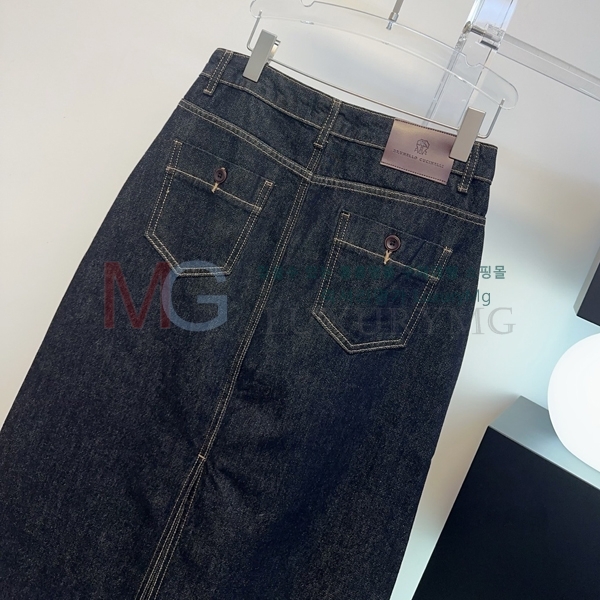 ���� ���ڷ� ��ġ�ڸ� ��ĿƮ BC232640-9