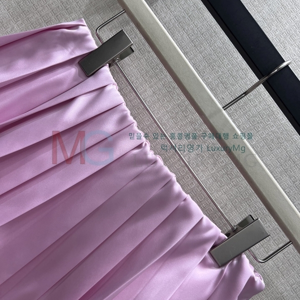 ���� �̿�̿� ��ĿƮ MIU4356435-7