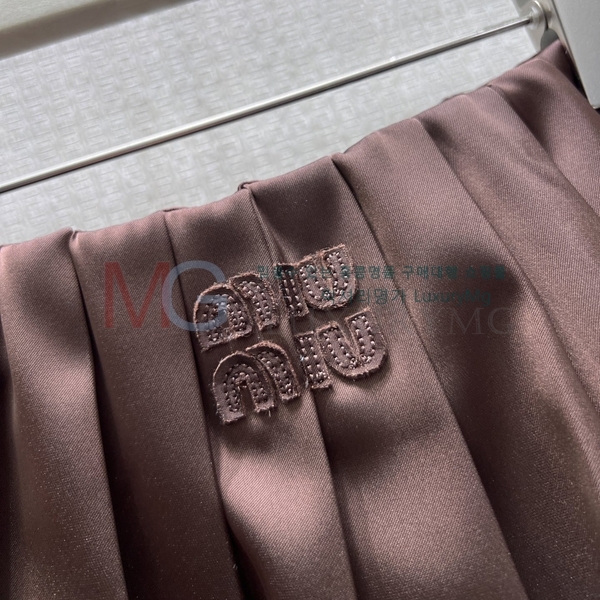 ���� �̿�̿� ��ĿƮ MIU4356435-6