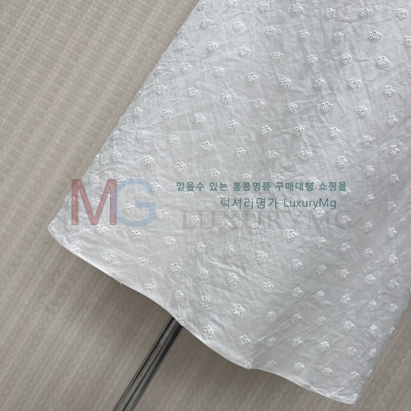 ���� �̿�̿� ���ǽ� MIU4356435-9