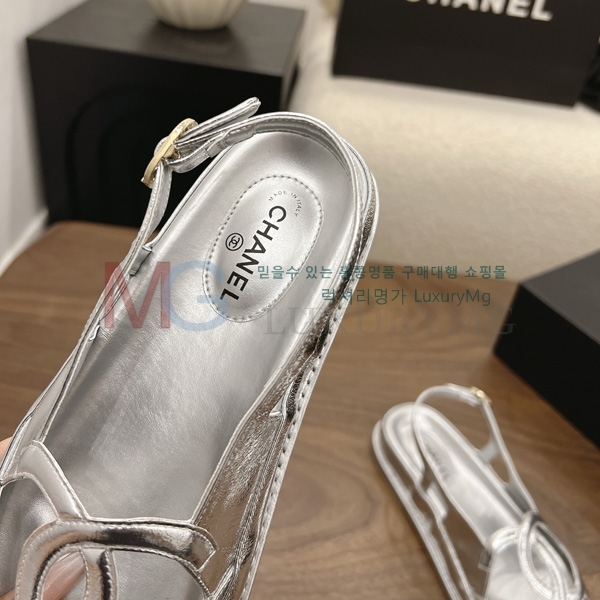 ���� ��* ���� R6022811-11