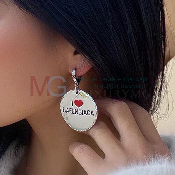 ���� �߷��þư� �Ͱ��� BA032452-1