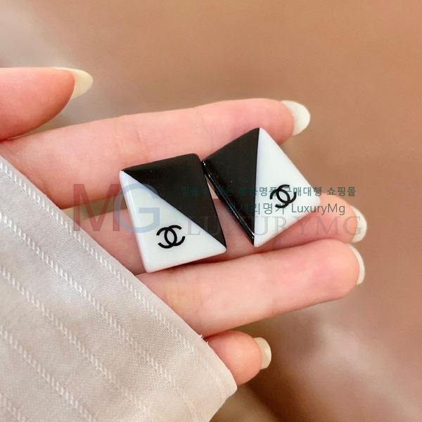 ��* �Ͱ��� CHA330843-8